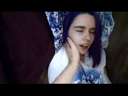 ❤️ Shkafda mening singlimni topib, unga yordam berdi ☑ Anal pornoda bizda ️❤