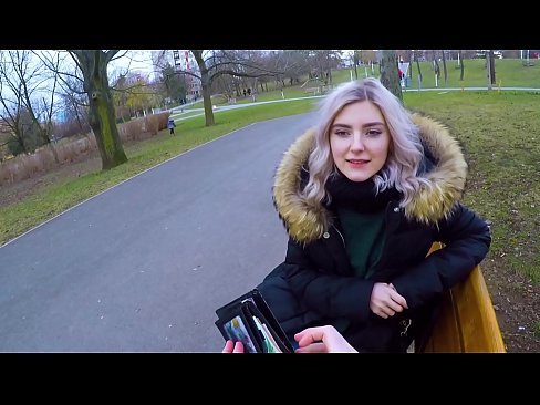 ❤️ Pul uchun notanish odamning issiq sutini yutadi - parkda Eva Elfi tomonidan blowjob ☑ Anal pornoda bizda ️❤